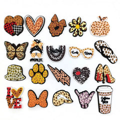 Bundle / Crocs iPhone Cases & Jibbitz