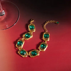 Emerald Hour Jewelry Set