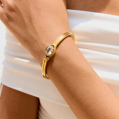 Luna Oval Bangle