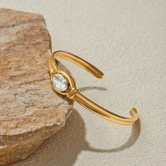 Luna Oval Bangle
