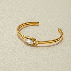 Luna Oval Bangle