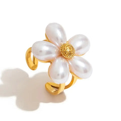 Pearl Daisy Bloom Ring