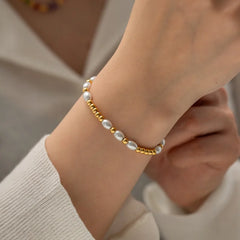 Sunday Pearl Bead Bracelet